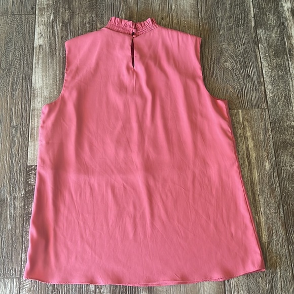 TAHARI BEAUTIFUL WOMEN BLOUSE, SMALL - Picture 2 of 13